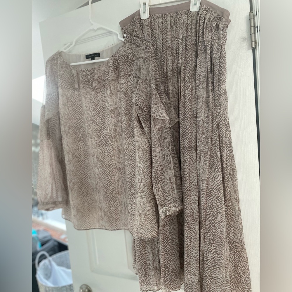 $260 Value Banana Republic Snake Print Set • Perfect Condition • Stunning